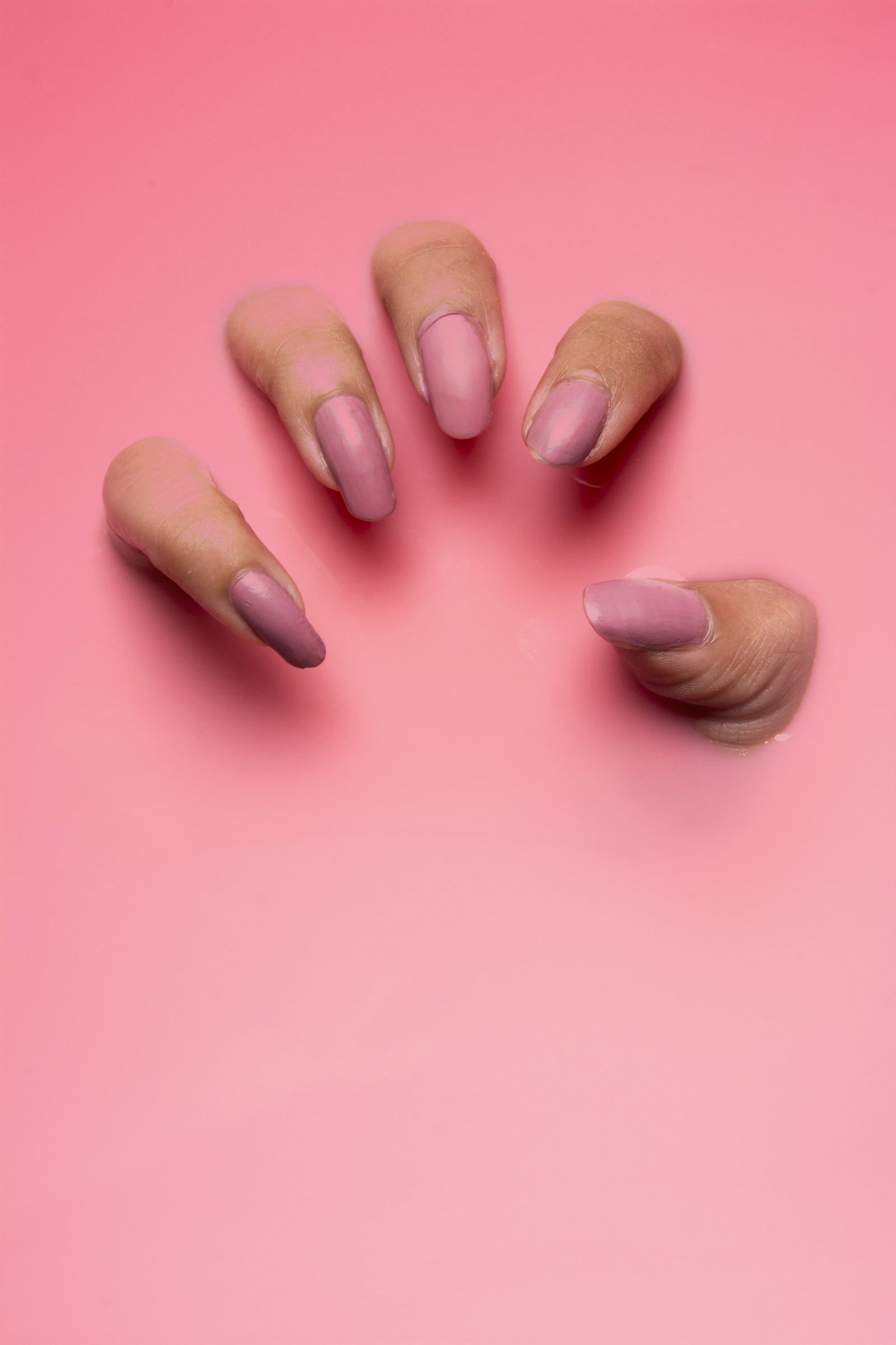 Zachtroze manicure
